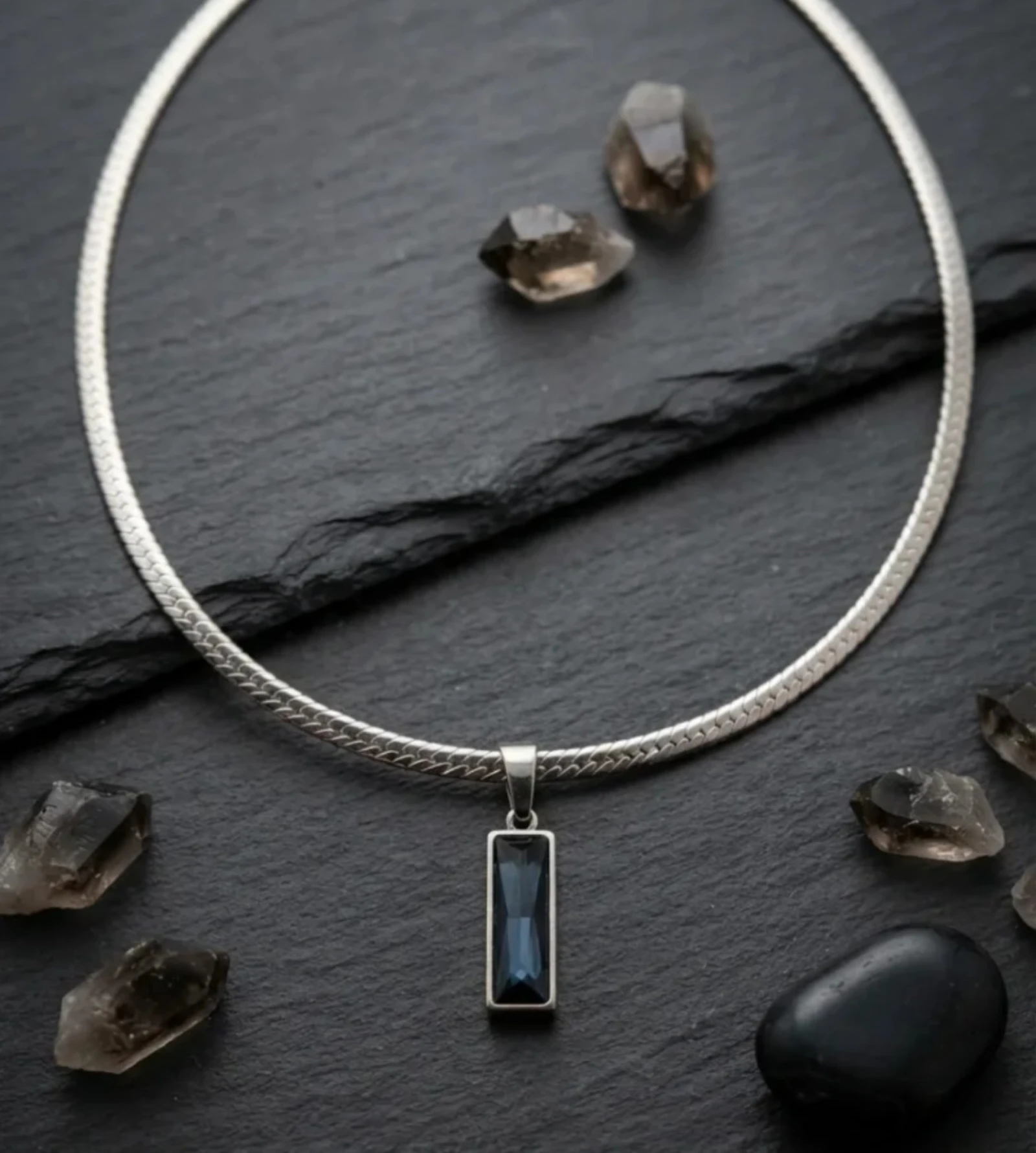 Colgante de acero rectangular en azul